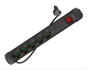 REGLETA LANBERG SP1 5 TOMAS SCHUKO PROTECCION HASTA 2500W NEGRA 3M
